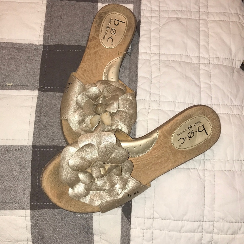Born sandals